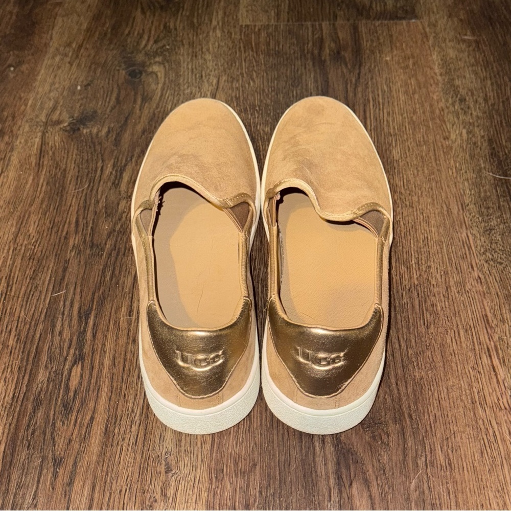 OBO : UGG womens Light Brown Slip-On Loafers - Picture 6 of 7